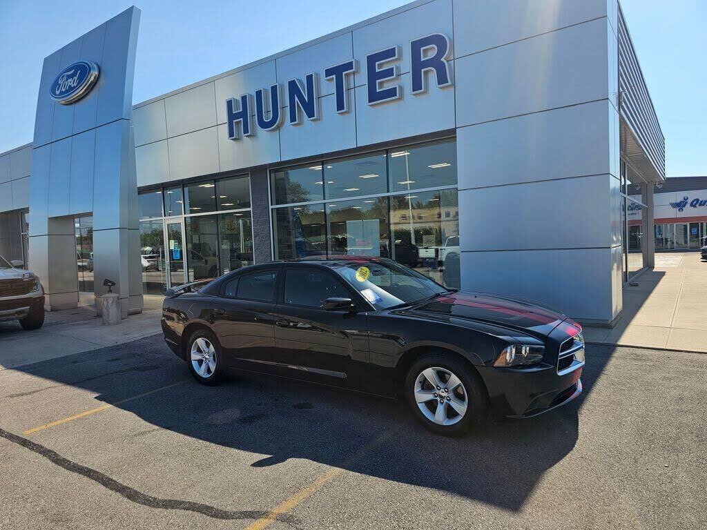 2012 Dodge Charger SE — photo 1 of 1