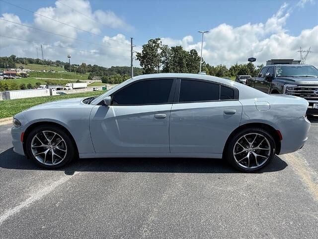 2022 Dodge Charger SXT — photo 1 of 13