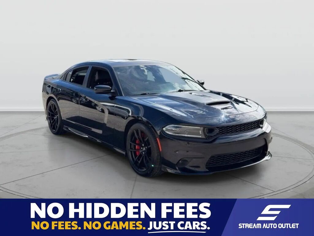 2022 Dodge Charger Scat Pack — photo 1 of 13