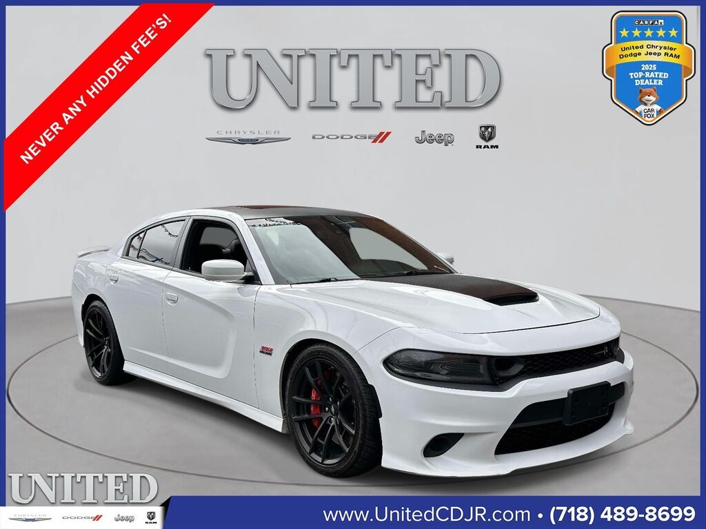 2022 Dodge Charger Scat Pack — photo 1 of 12
