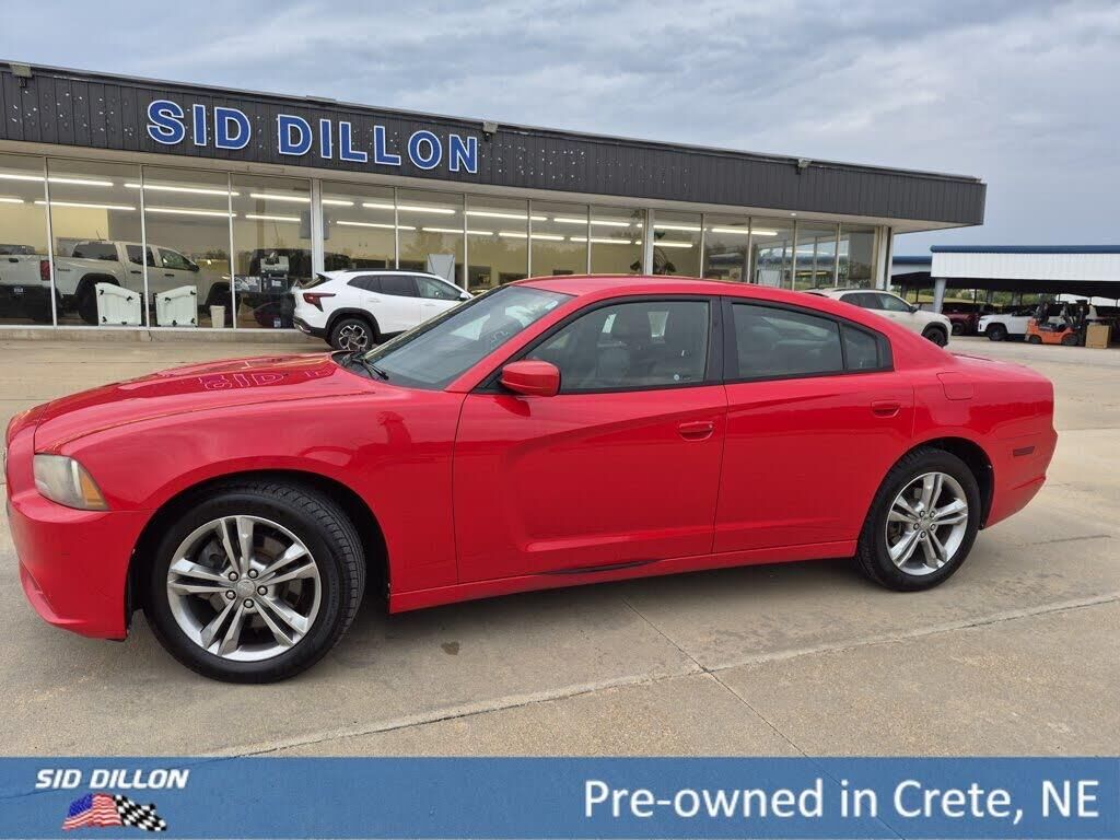 2014 Dodge Charger SXT — photo 1 of 1