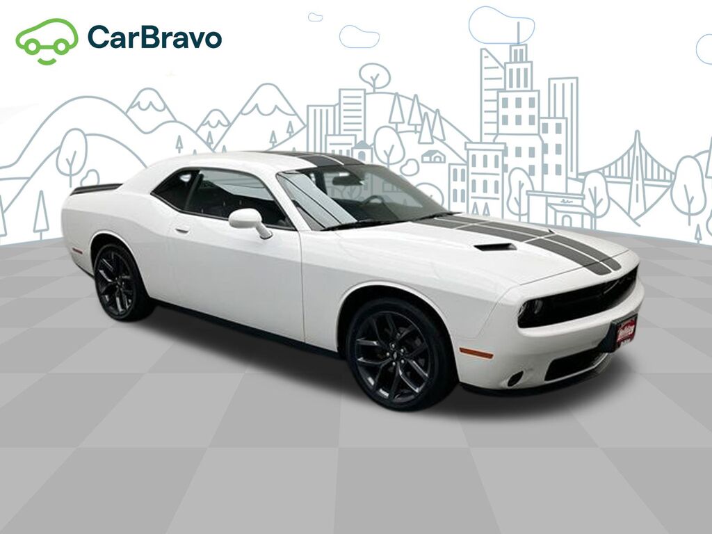 2019 Dodge Challenger SXT — photo 1 of 6