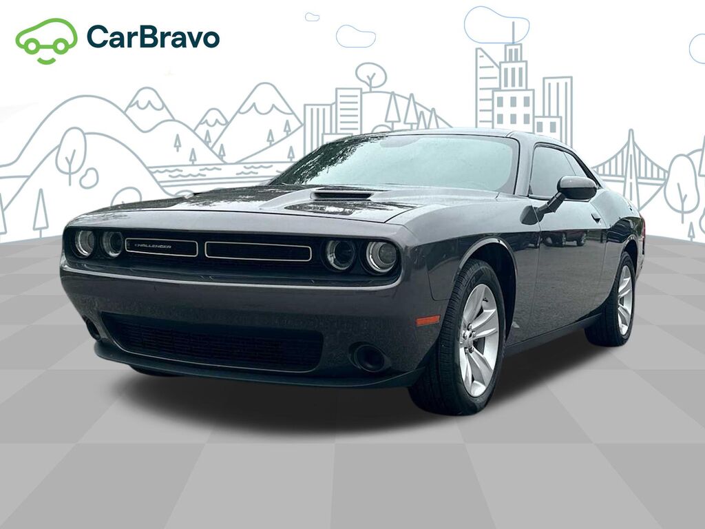 2023 Dodge Challenger SXT — photo 1 of 6