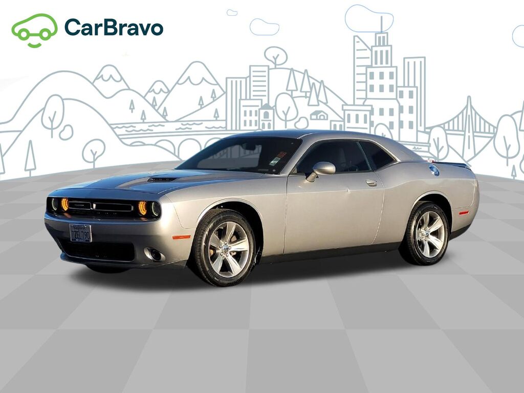 2018 Dodge Challenger SXT — photo 1 of 7