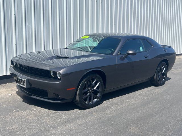 2023 Dodge Challenger SXT — photo 1 of 1