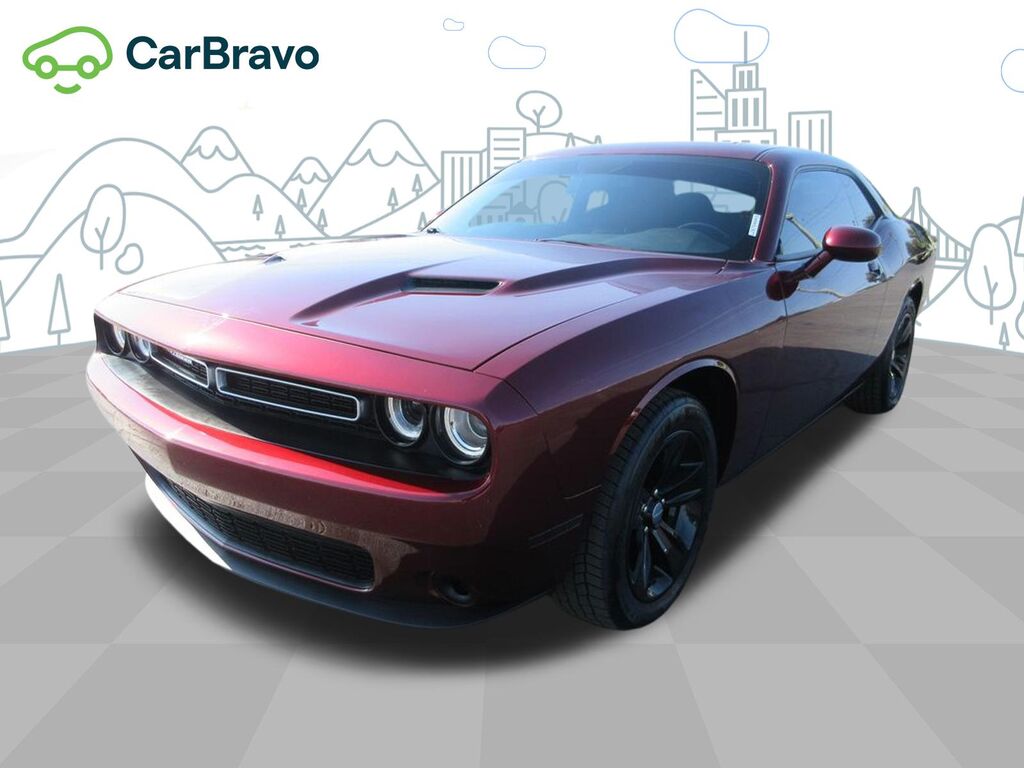 2020 Dodge Challenger SXT — photo 1 of 6