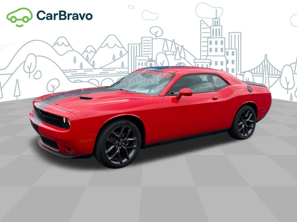 2022 Dodge Challenger SXT — photo 1 of 7
