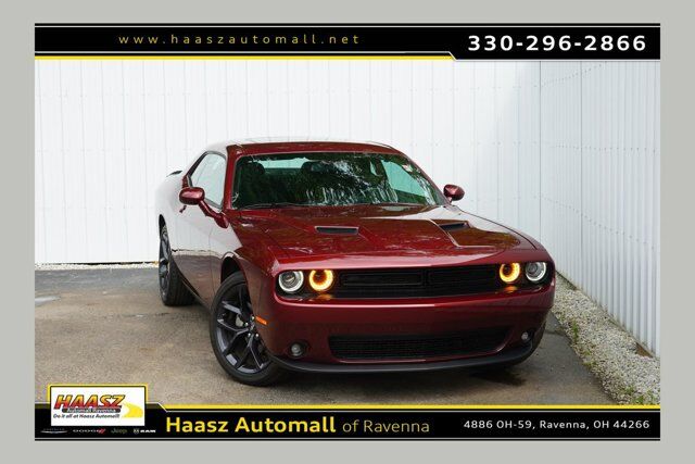2023 Dodge Challenger SXT — photo 1 of 1