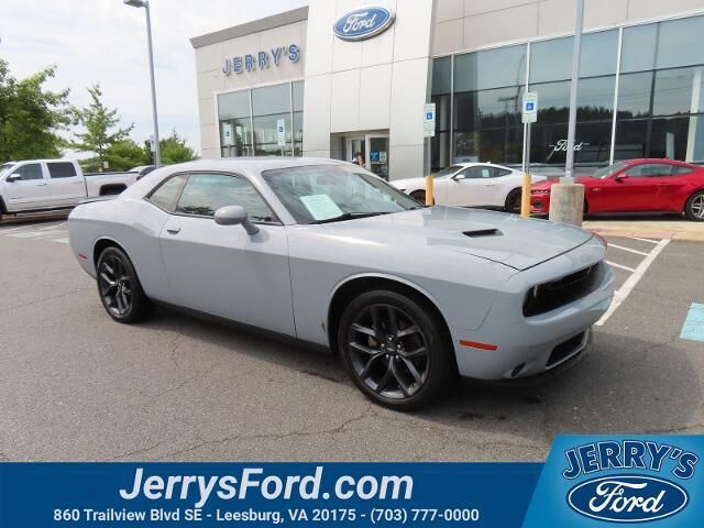 2022 Dodge Challenger SXT