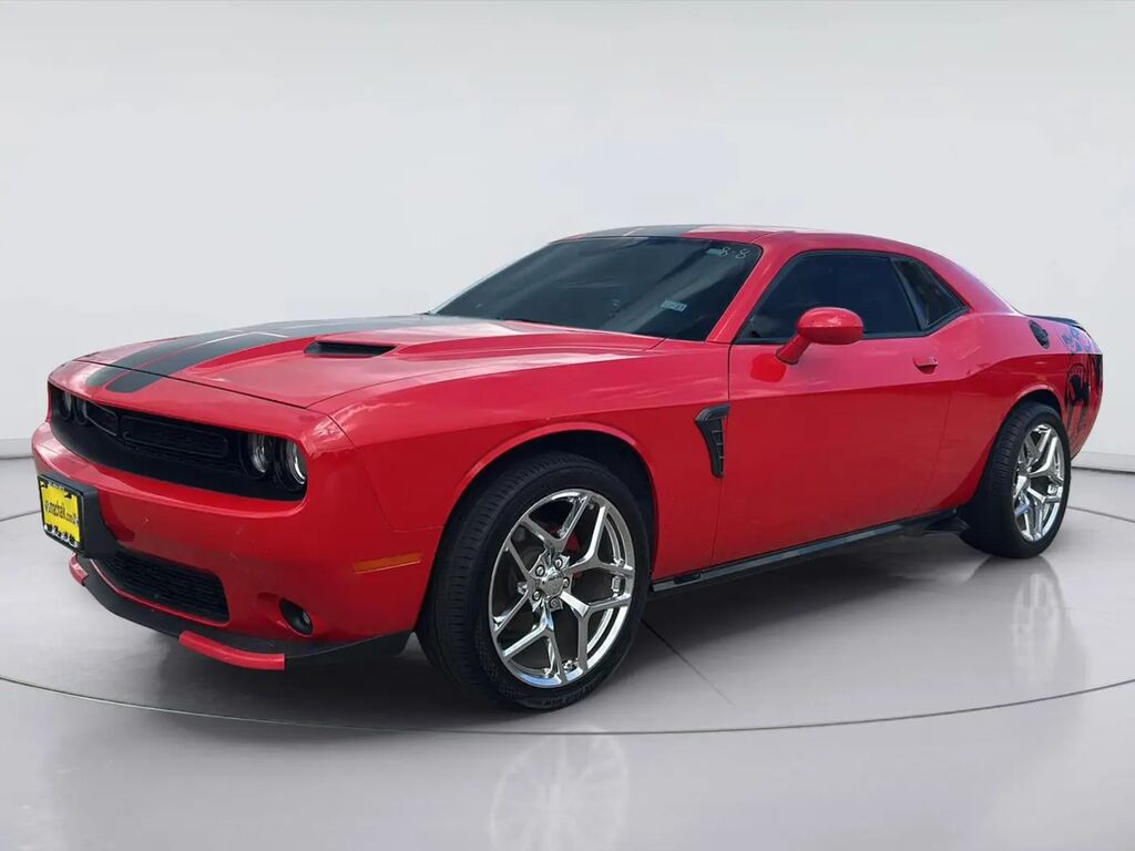 2023 Dodge Challenger SXT — photo 1 of 23