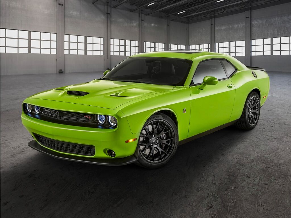 2021 Dodge Challenger SXT — photo 1 of 25