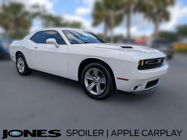 2022 Dodge Challenger SXT
