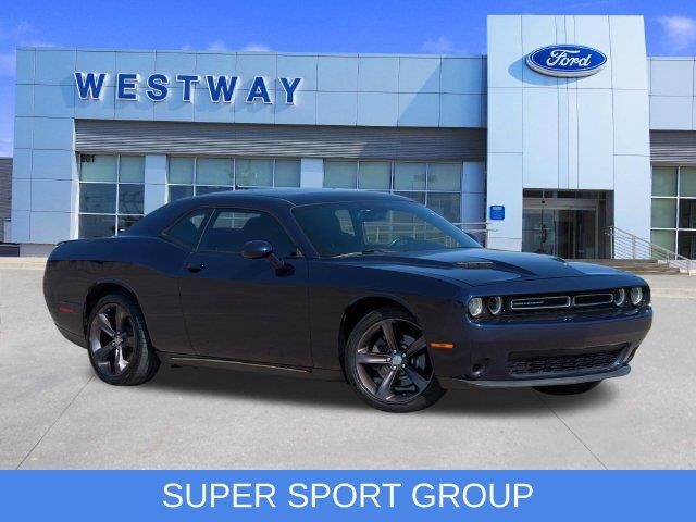 2016 Dodge Challenger SXT
