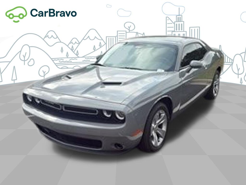 2019 Dodge Challenger SXT — photo 1 of 6