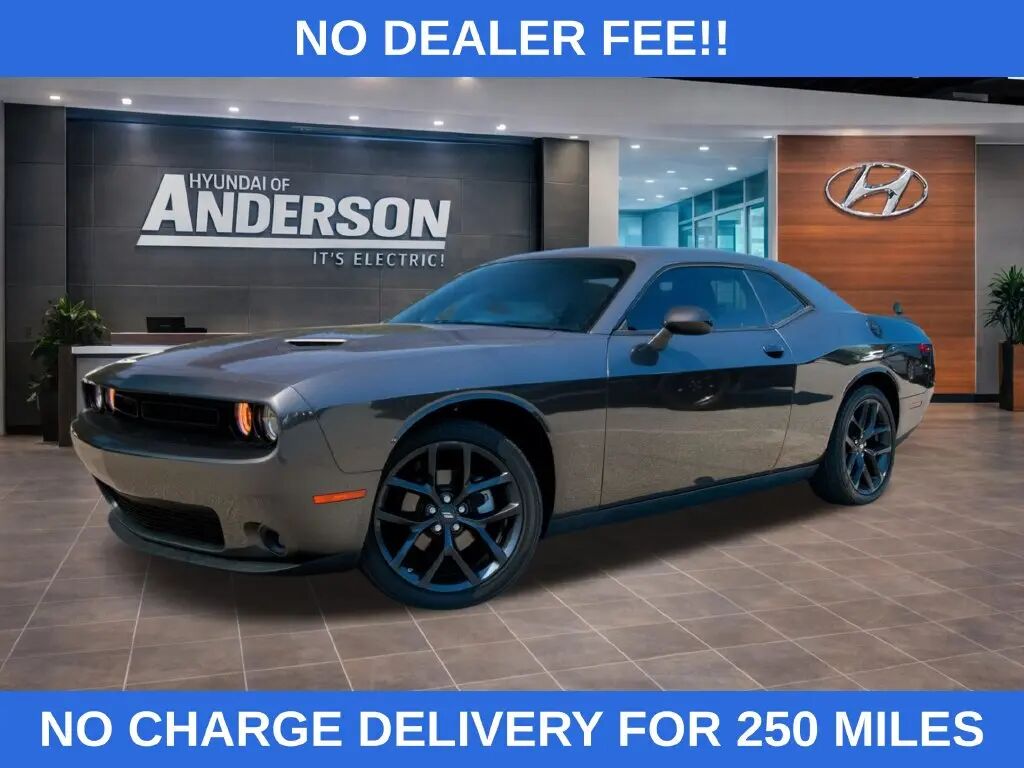 2023 Dodge Challenger SXT — photo 1 of 13