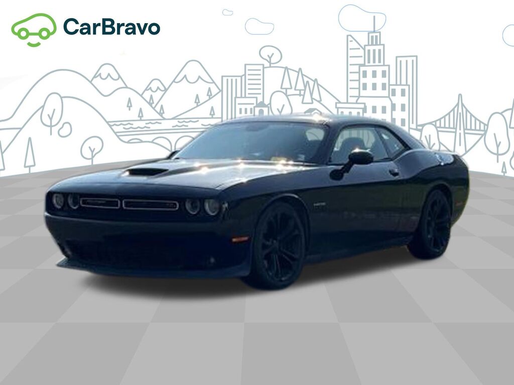 2020 Dodge Challenger R/T — photo 1 of 7