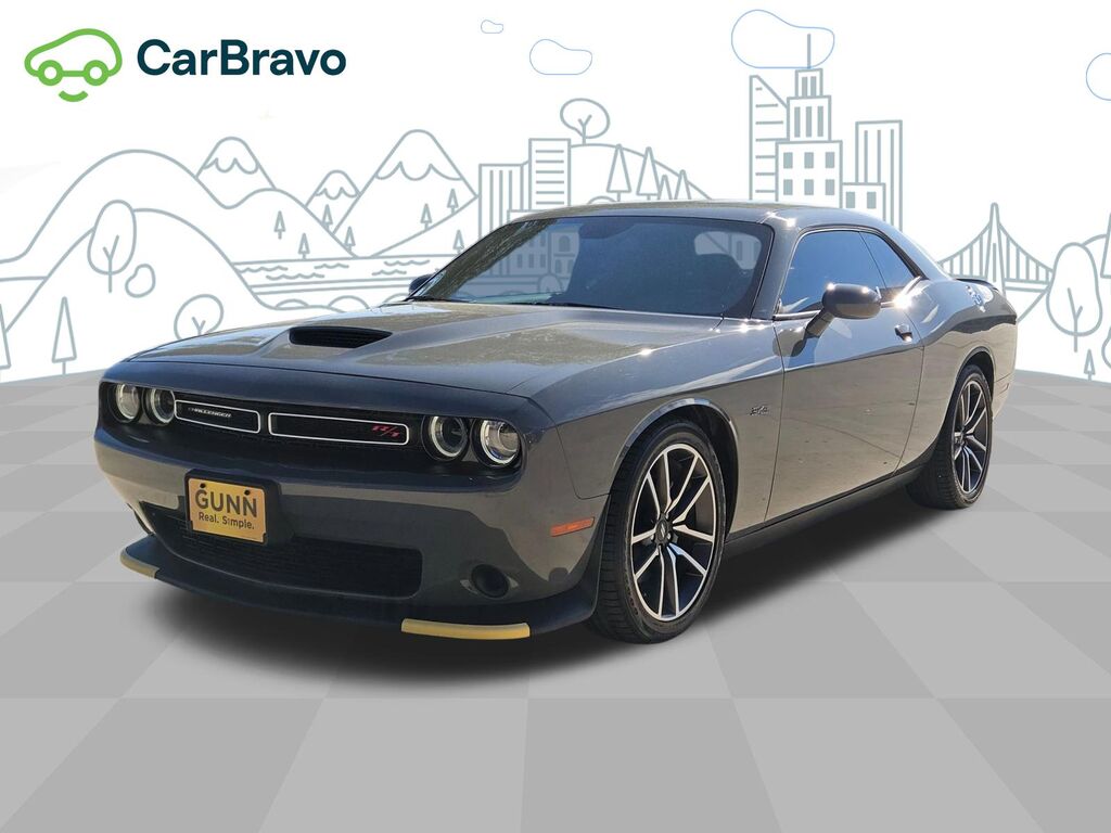 2023 Dodge Challenger R/T — photo 1 of 6