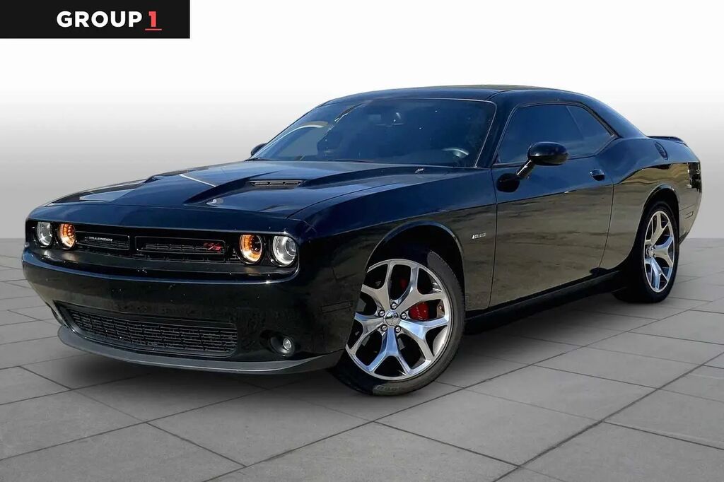 2015 Dodge Challenger R/T Plus — photo 1 of 13