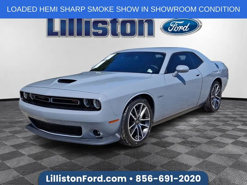 2022 Dodge Challenger R/T — photo 1 of 26