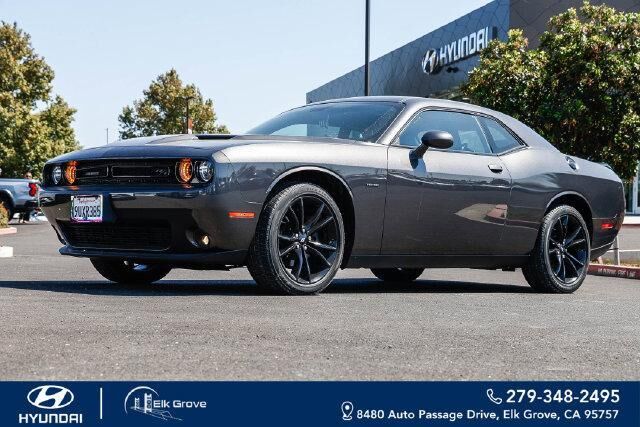 2018 Dodge Challenger R/T — photo 1 of 13