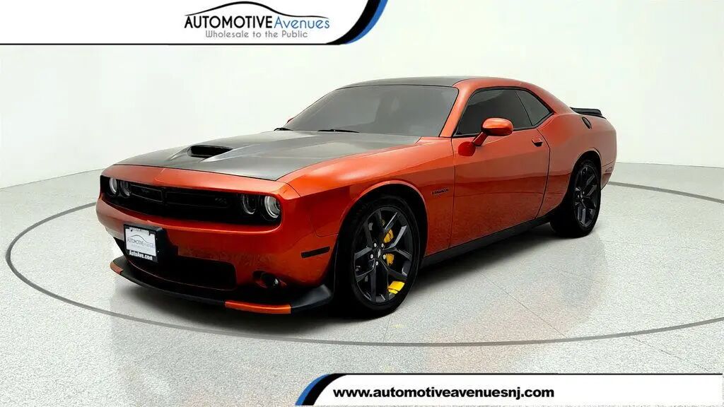 2021 Dodge Challenger R/T — photo 1 of 11