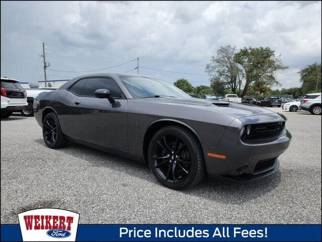 2018 Dodge Challenger R/T — photo 1 of 26