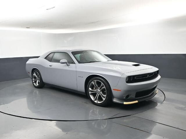 2020 Dodge Challenger R/T — photo 1 of 31