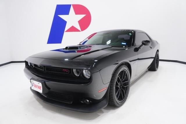 2021 Dodge Challenger R/T — photo 1 of 13