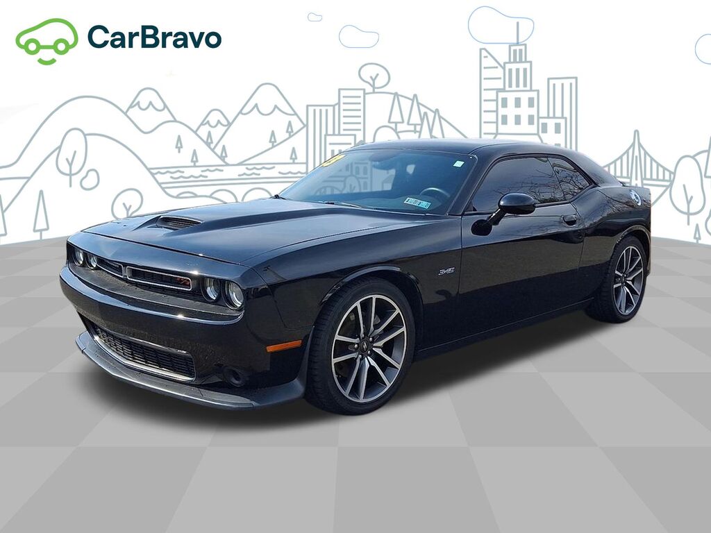 2023 Dodge Challenger R/T — photo 1 of 6
