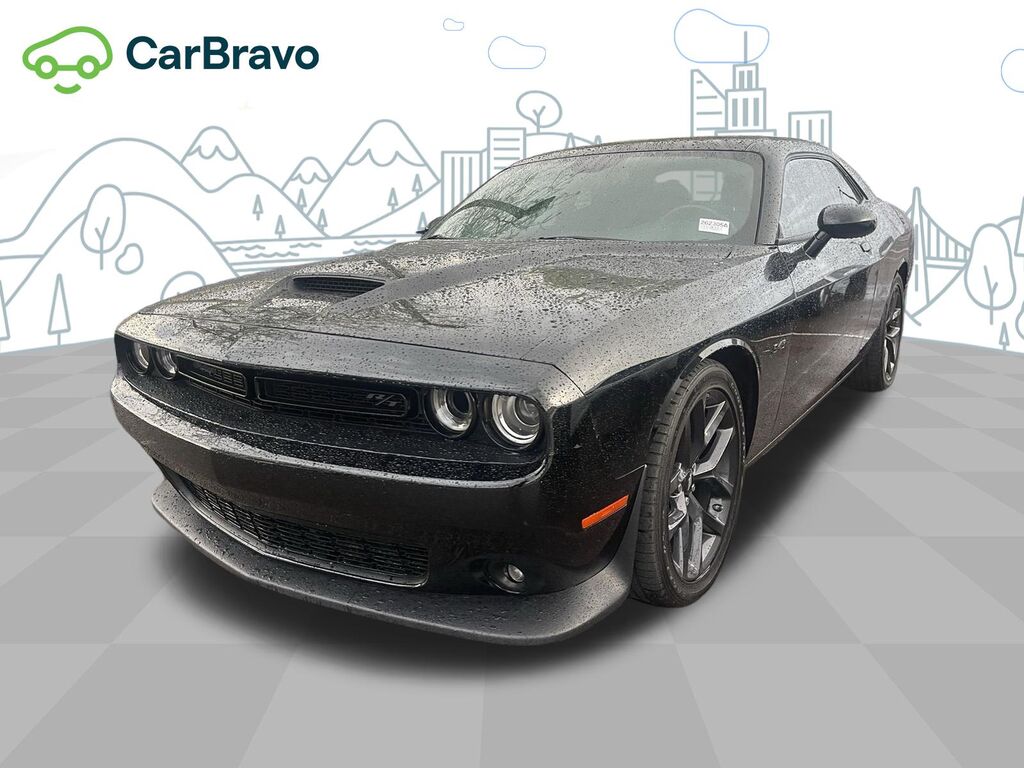 2023 Dodge Challenger R/T — photo 1 of 6