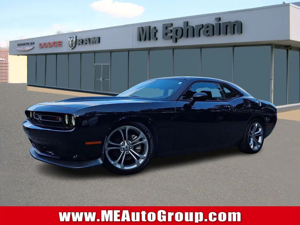 2022 Dodge Challenger R/T — photo 1 of 26