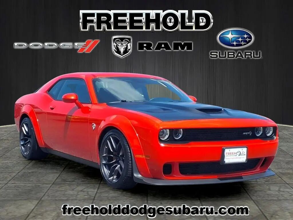 2018 Dodge Challenger SRT Hellcat — photo 1 of 13