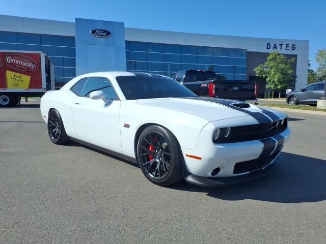 2016 Dodge Challenger SRT 392 — photo 1 of 13