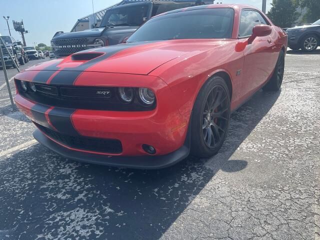 2016 Dodge Challenger SRT 392 — photo 1 of 8