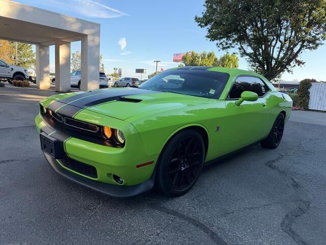 2015 Dodge Challenger R/T Scat Pack — photo 1 of 26