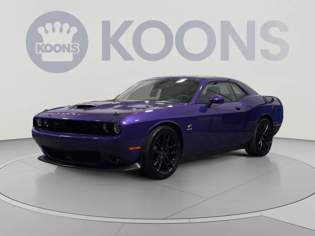 2023 Dodge Challenger R/T Scat Pack — photo 1 of 13