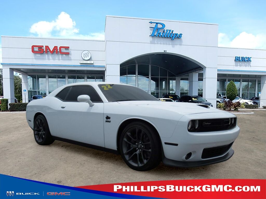 2022 Dodge Challenger — photo 1 of 13