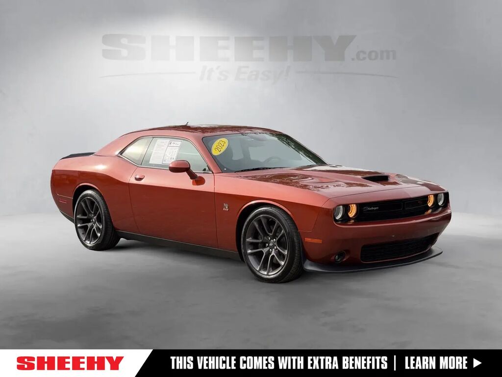 2023 Dodge Challenger R/T Scat Pack — photo 1 of 13