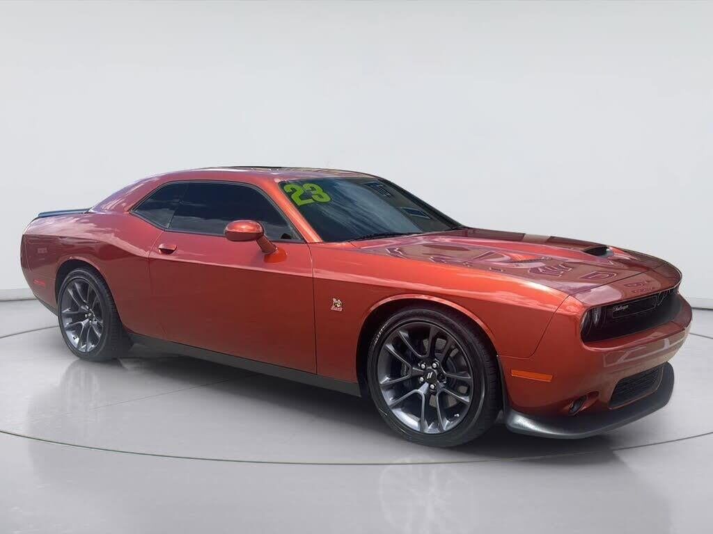 2023 Dodge Challenger R/T Scat Pack — photo 1 of 14
