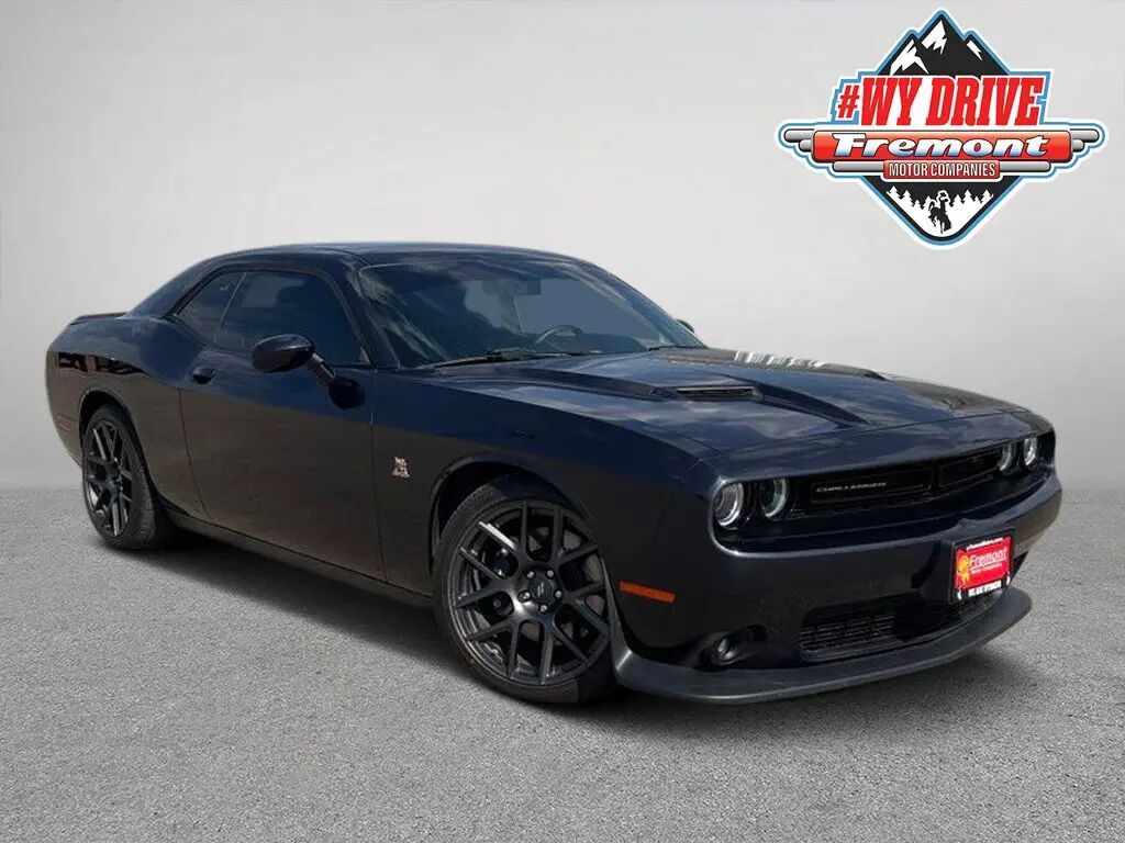 2017 Dodge Challenger R/T Scat Pack — photo 1 of 1