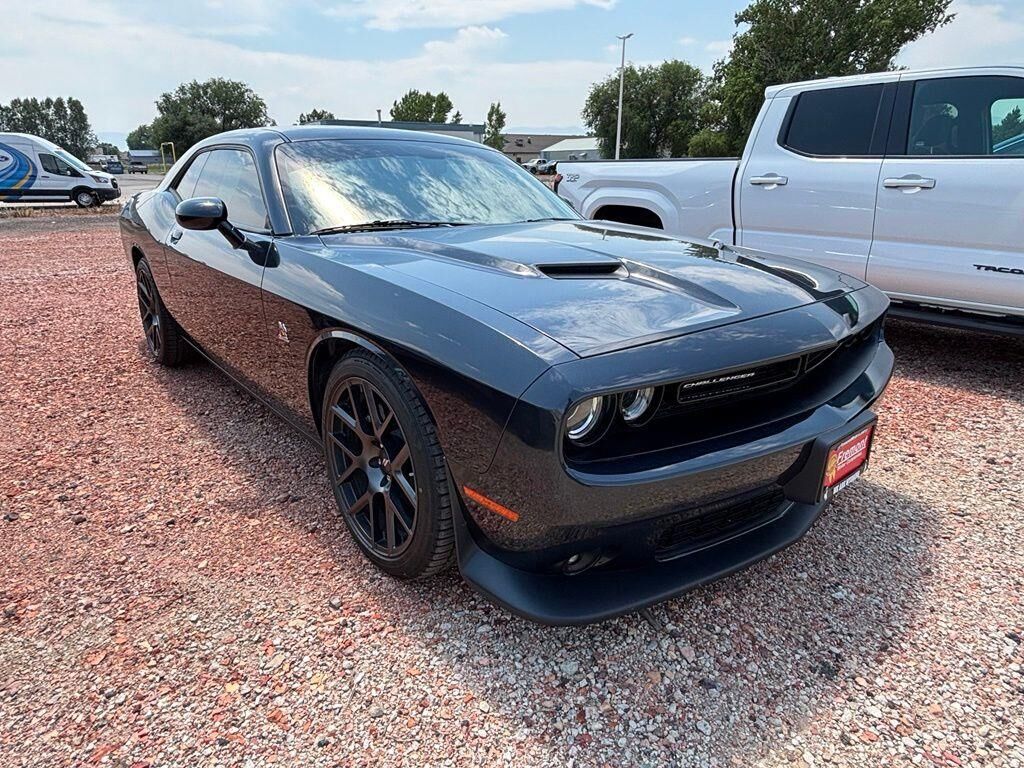 2017 Dodge Challenger R/T Scat Pack — photo 1 of 27