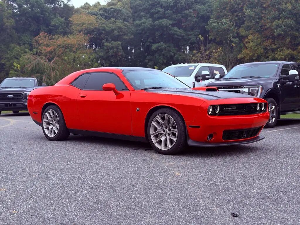 2020 Dodge Challenger R/T Scat Pack — photo 1 of 13
