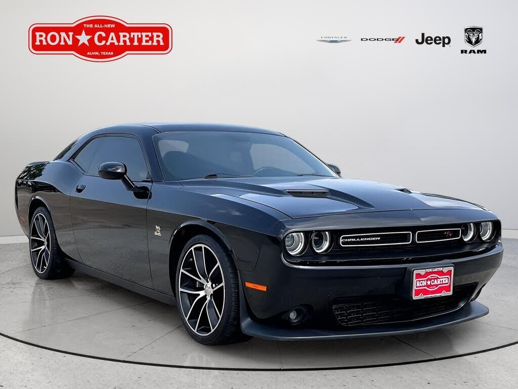2016 Dodge Challenger R/T Scat Pack — photo 1 of 1