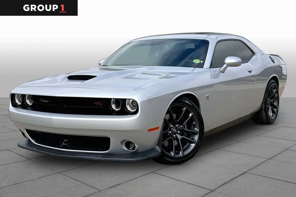 2023 Dodge Challenger R/T Scat Pack — photo 1 of 13
