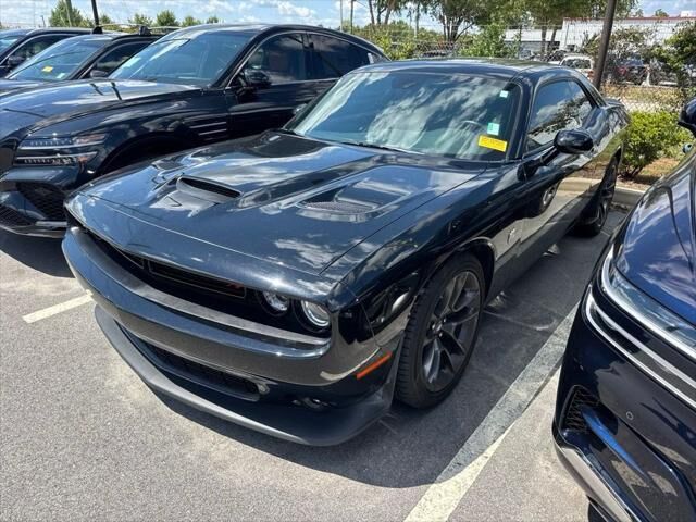 2023 Dodge Challenger R/T Scat Pack — photo 1 of 4