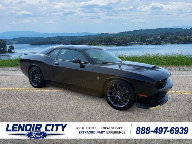 2023 Dodge Challenger R/T Scat Pack — photo 1 of 27