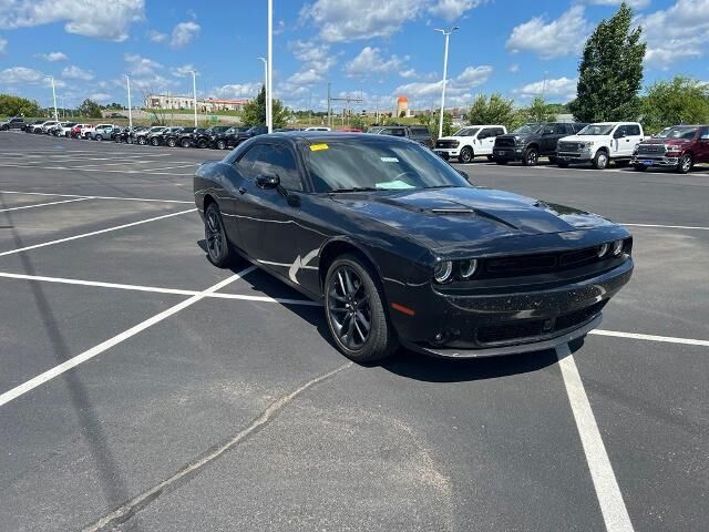2023 Dodge Challenger SXT — photo 1 of 13