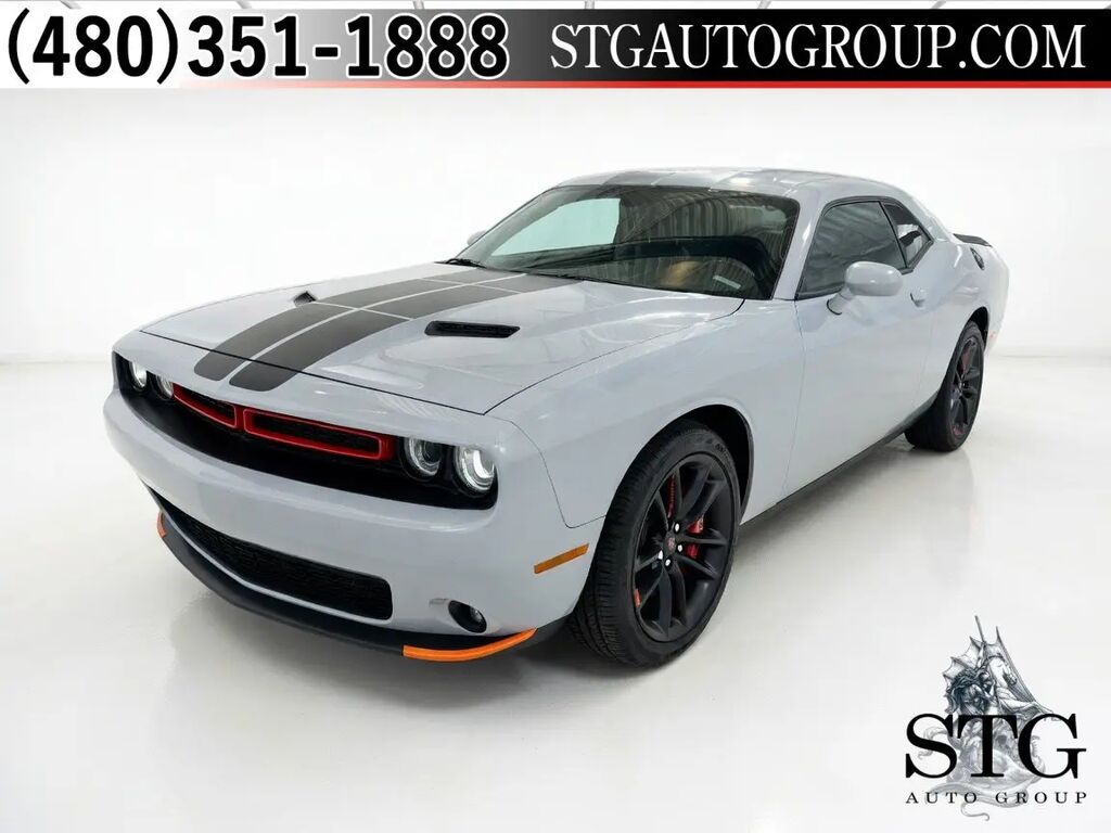 2021 Dodge Challenger SXT — photo 1 of 13