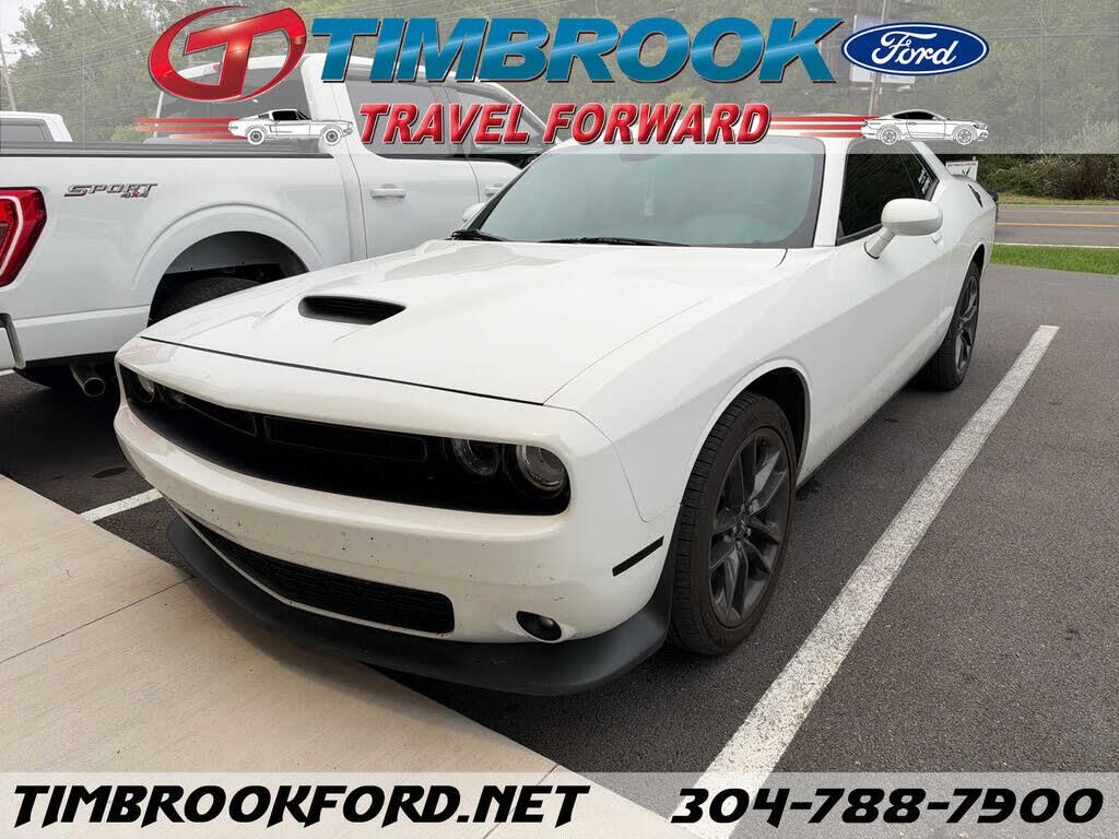 2022 Dodge Challenger GT — photo 1 of 1