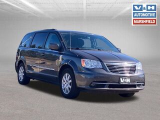 2016 Chrysler Town and Country Touring